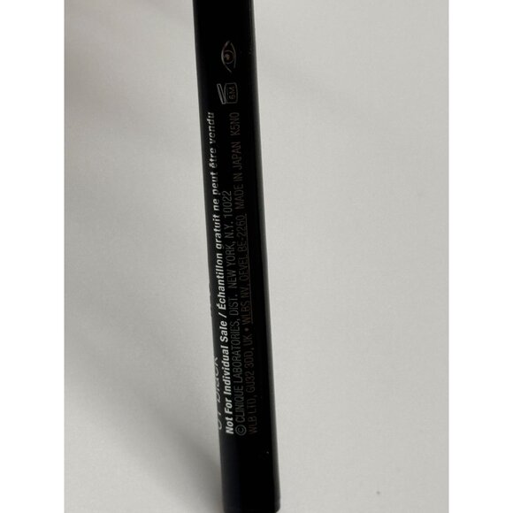 Clinique Pretty Easy Liquid Eyelining Pen - 01 Black - Picture 3 of 4